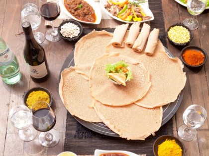 照片: INJERA